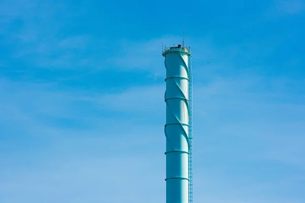 Chimenea Turquesa Una Central Eléctrica —  Fotos de Stock