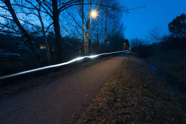 Cesta Kole Noci Ling Expozice Fotografie Bílé Žlučové Lampy — Stock fotografie