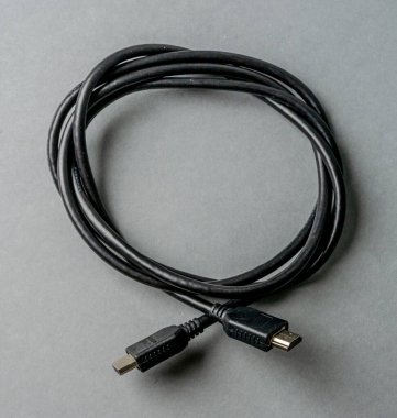 Bağlayıcı uçlu sarmalanmış USB eklenti kablosu