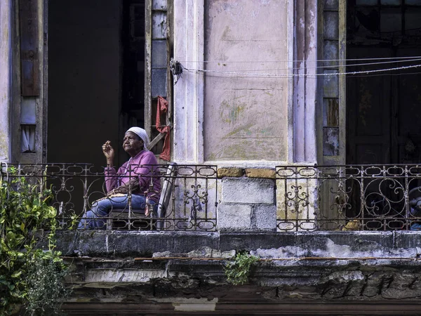 Havana, Küba. Kas 28, 2018 - eski Havana yerel yaşamları