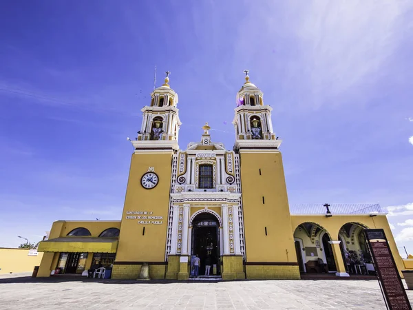 Cholula, México - 24 de outubro de 2018: Iglesia Sobra Piramide Church in Cholula México — Fotografia de Stock