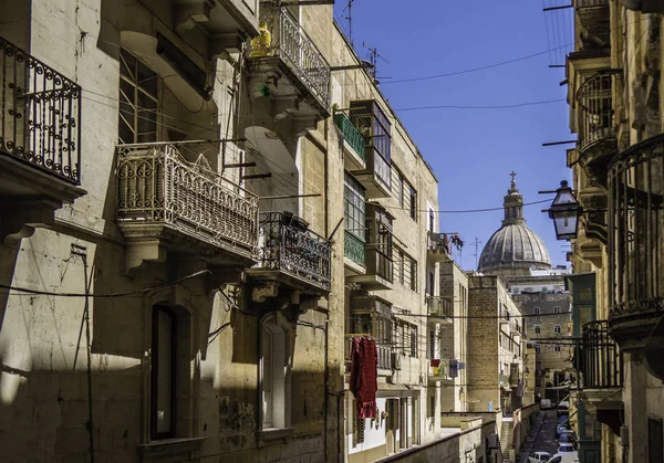 Valleta Malta yaz sokak görünümü