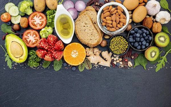 Ingredientes para la selección de alimentos saludables. El concepto de sanar — Foto de Stock