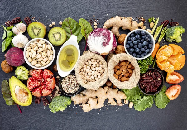 Ingredientes para la selección de alimentos saludables. El concepto de sanar — Foto de Stock