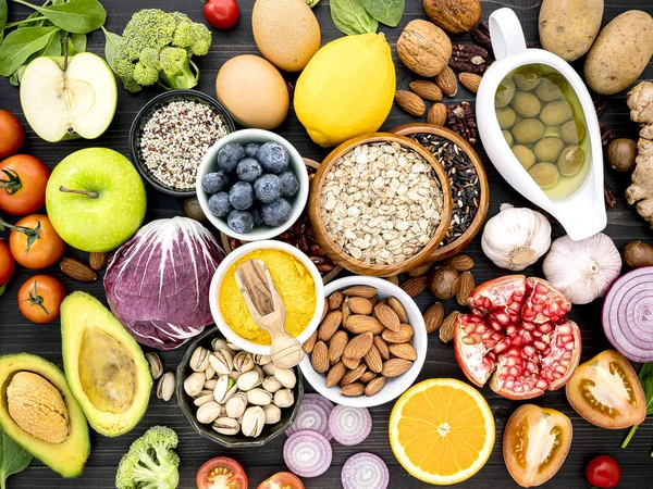 Ingredientes para la selección de alimentos saludables. El concepto de sanar — Foto de Stock