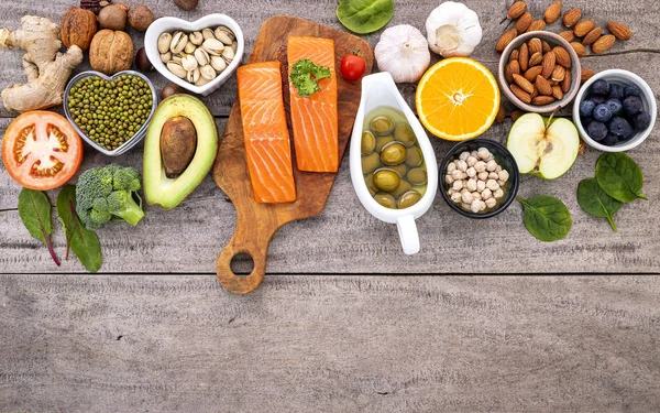 Sağlıklı gıdalar seçimi için Malzemeler . Hea kavramı