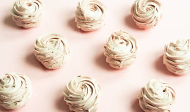 Siyah frenk üzümü marshmallow.