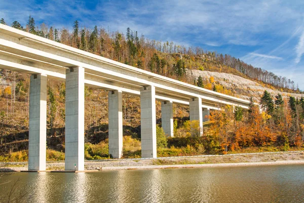 Híd Bajer Lake Fuzine Gorski Kotar Horvátország — Stock Fotó