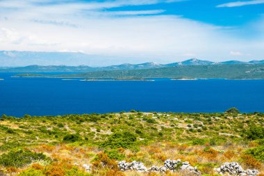 Hırvatistan 'da Dugi Otok adalar adasında güzel manzara, yaz aylarında Adriyatik Denizi