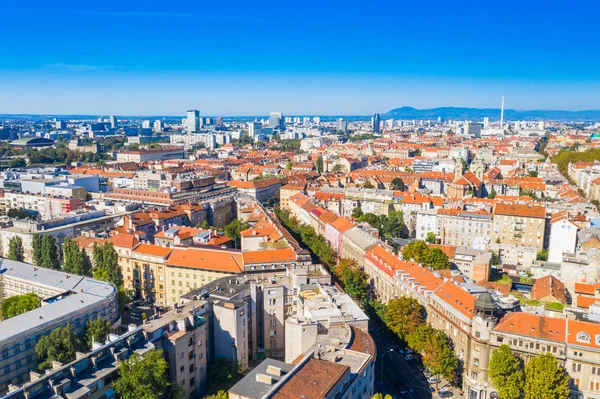 Zagreb Hırvatistan Başkenti Şehir Merkezi Katedral Drone Havadan Görünümü — Stok fotoğraf