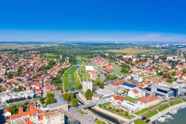 Hırvatistan 'ın Vukovar kenti ve Tuna Nehri, Slavonya ve Srijem bölgeleri, insansız hava aracı manzarası