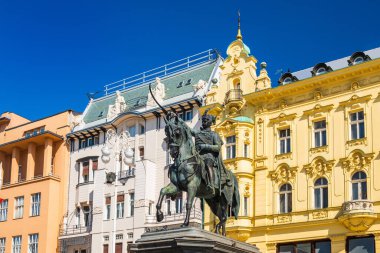 Zagreb, Hırvatistan 'ın başkenti. 19. yüzyıldan kalma Ban Josip Jelacic Binicilik Heykeli.