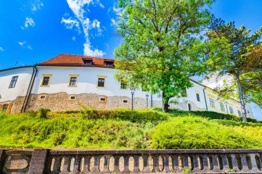  Park walkway on Upper town in Zagreb, capital of Croatia, popular tourist destination. 