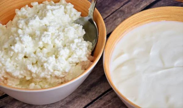 Fermenterade Mjölk Produkter Keso Och Naturell Yoghurt — Stockfoto