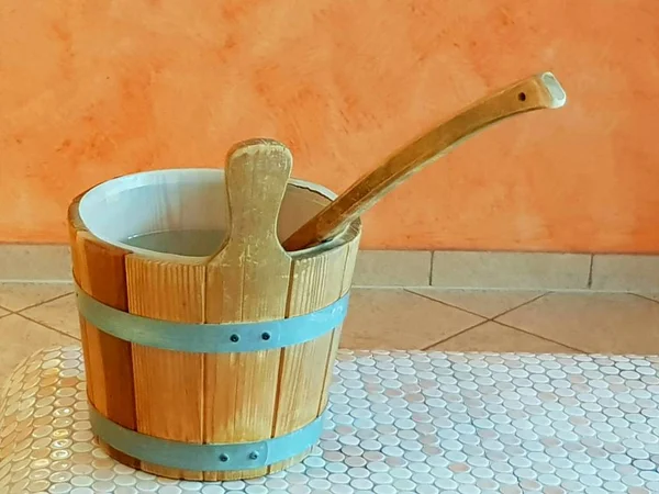 Canna Legno Con Mestolo Sauna Legno — Foto Stock