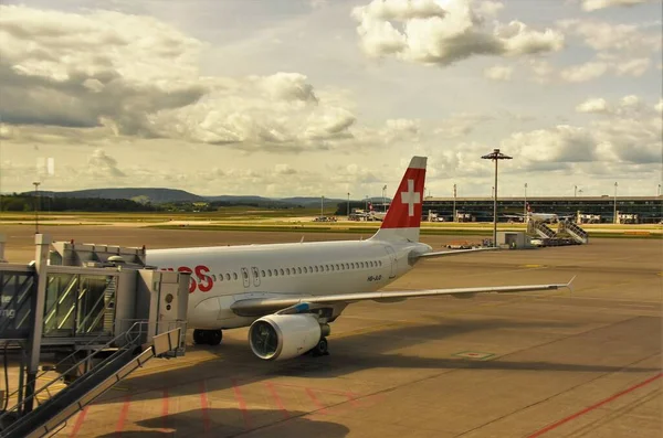 Zürich Schweiz Mai 2020 Passagierflugzeug Flughafen — Stockfoto