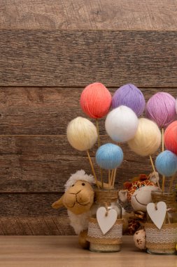 Peluş zürafa ve koyun mason gemi