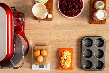 Pasta pişirme malzemelerinin üst görünümü