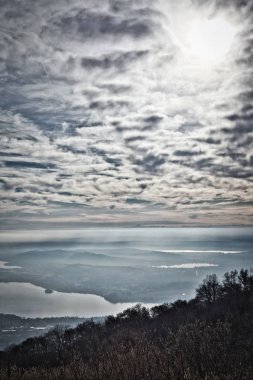 düzdramatik arka ışık