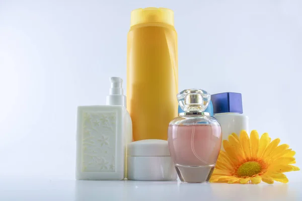 Set Consisting Sun Cream Parfum Nail Polish Lotion Isolated Shot — Stock Photo, Image