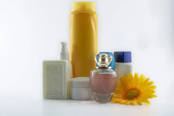 Shampoo Sun Cream Nail Polish Parfum Isolated White Background — Stock Photo, Image