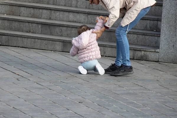 Κωνσταντινούπολη Τουρκία Οκτώβριος 2019 Μωράκι Διαφωνεί Μητέρα Του Δεν Θέλει — Φωτογραφία Αρχείου