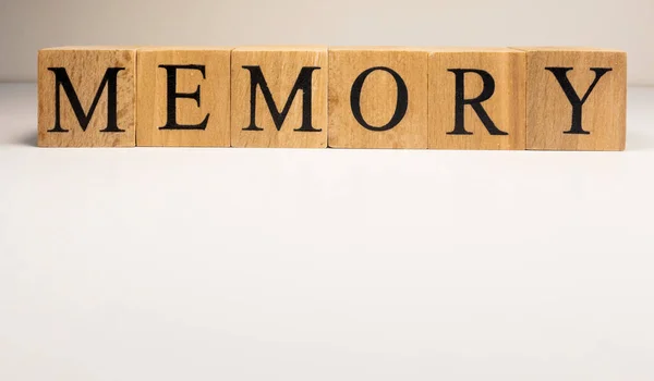 Memory Text Aus Holzwürfeln Das Foto Wurde Scheinwerferlicht Auf Weißem — Stockfoto