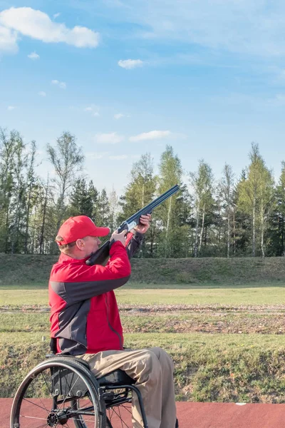 Tekerlekli sandalye Skeet çekim 