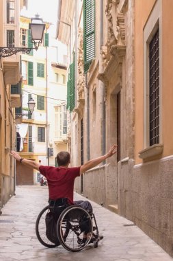 Mallorca tekerlekli sandalye seyahat