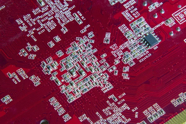 Kleine Smd Componenten Een Rood Computer Bord — Stockfoto