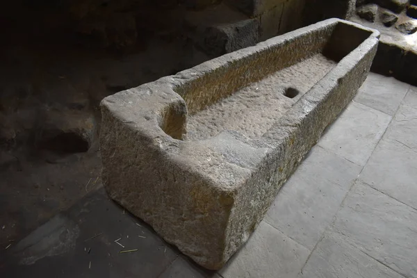 Kirkstall Abbey Bir Kamu Parkta Yer Alan Sarnıç Manastır Harap — Stok fotoğraf