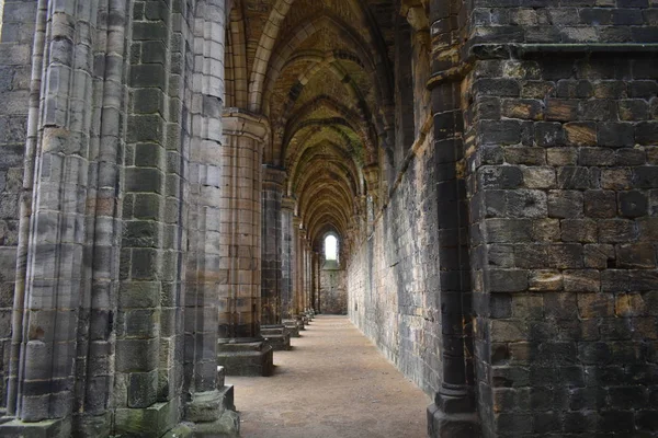 Kirkstall Abbey Ruiné Monastère Cistercien Qui Est Situé Dans Parc — Photo