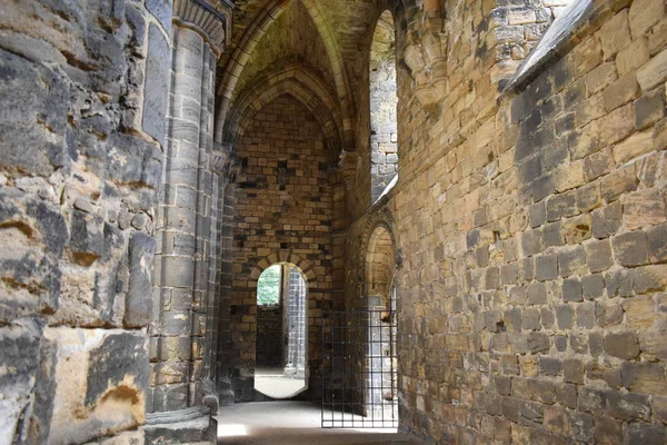 Kirkstall Abbey Ruinierte Zisterzienserkloster Das Einem Öffentlichen Park Liegt Wurde — Stockfoto