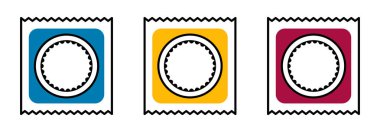 Düz tasarım. Prezervatiflerin boyuta göre sınıflandırılması. Uygulamalar, web siteleri ve genel kullanım için paketlenmiş prezervatif simgesi. Vektör illüstrasyon. Pakette kauçuk prezervatif mühürlü.