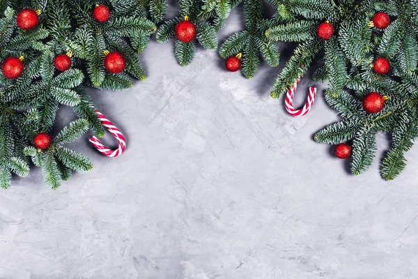 Fondo de Navidad con bolas rojas. — Foto de Stock