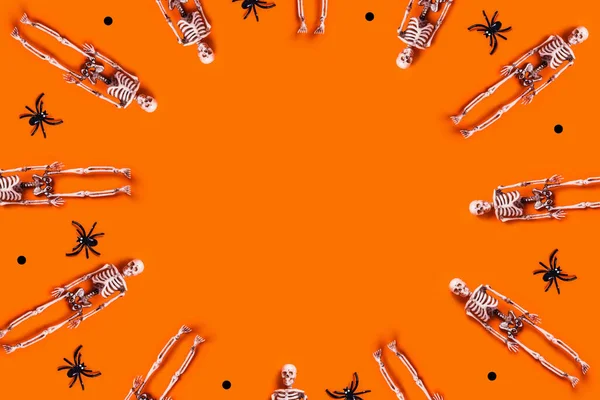 Bayram kartı, Cadılar Bayramı korku hikayesi..