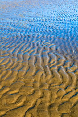 Dalga, kum ve deniz. Doğa deseni arka planı.
