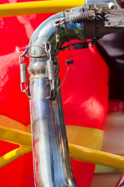 yamaç paraşütü egzoz borusu bağlantısı