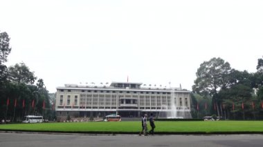 Bağımsızlık Sarayı Reunification Sarayı (Dinh Thong Nhat veya Dinh doc LAP) olarak bilinen ve 1962-1966 yılında inşa edilmiştir