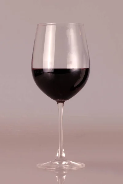 Bir Kadeh Kırmızı Şarap — Stok fotoğraf