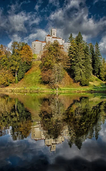 Castelo medieval Trakoscan, Croácia — Fotografia de Stock