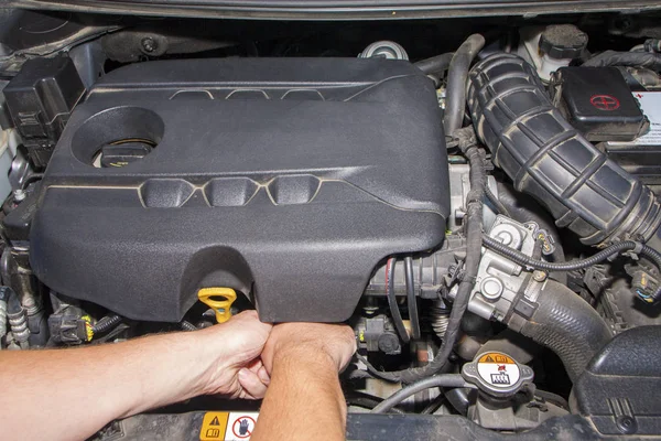 Mekanik onarım araba motoru