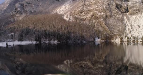 Nádherné jezero Bohinj v zimě — Stock video