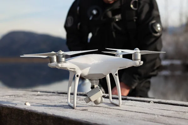 Drone Crash - Alınan İHA 'nın yanındaki dalgıç