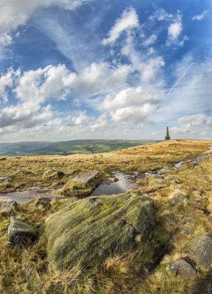 Stoodley Mounument Calderdale — 图库照片