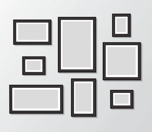 Μαύρο πλαίσιο φωτογραφιών πρότυπα κρέμεται στον τοίχο. Κενή διάταξη άλμπουμ φωτογραφιών. Σχεδιασμός κορνίζα για αφίσα, σημείωμα, πανό, δημιουργικό εσωτερικό, τοίχο μουσείου. Ρύθμιση ρεαλιστικής εικόνας mockup. διάνυσμα — Διανυσματικό Αρχείο