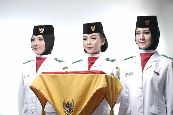 Zamknij Zdjęcie Indonezyjska Flaga Narodowa Hoisting Troop Krajowa Rada Paskibraka — Zdjęcie stockowe