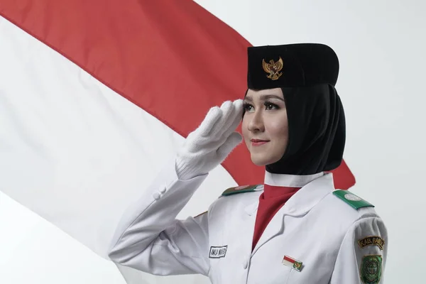 Bliska Młoda Dziewczyna Indonezyjska Flaga Narodowa Hoisting Troop Krajowa Rada — Zdjęcie stockowe