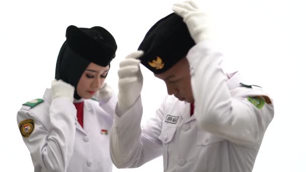 Indonesien Nationella Flaggan Hitande Trupp Förbereder Sig Med Uniform Nationella — Stockvideo