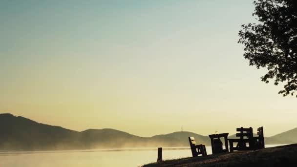 Piękno Popołudniowego Widoku Jezioro Żółtym Świetle Nieba — Wideo stockowe